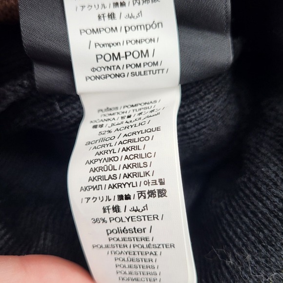 Iowa Hawkeyes Black Camo Pom Stocking Hat Beanie Womens Top of the World - Picture 6 of 7